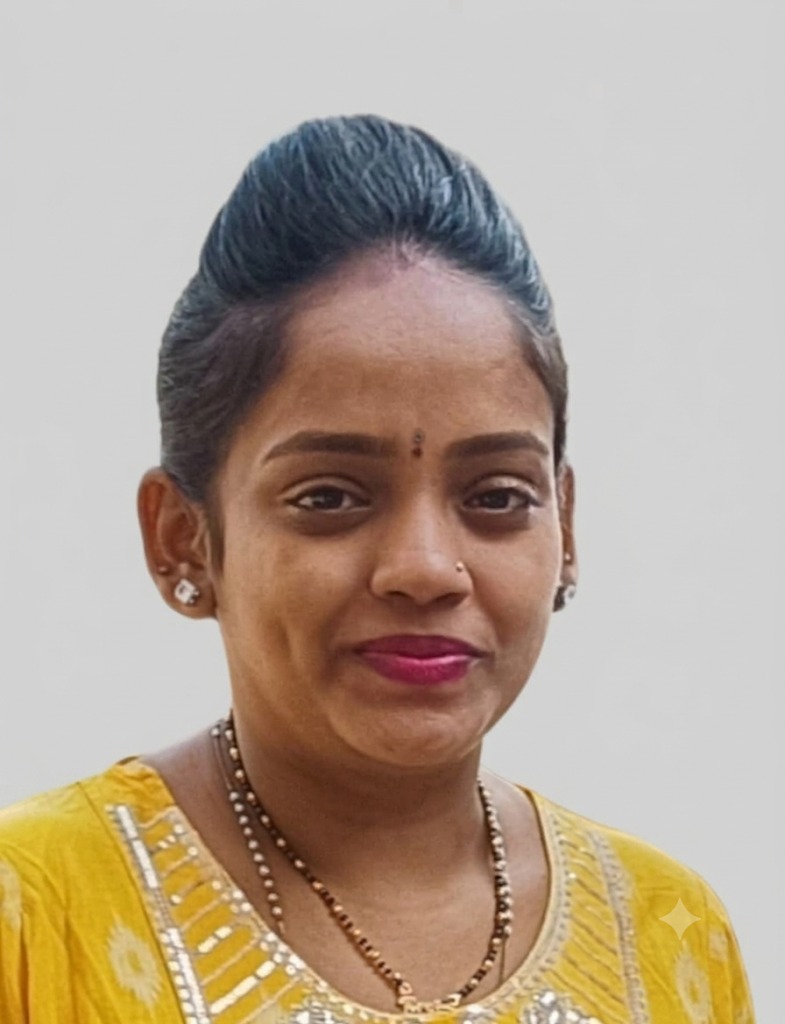 Rekha Rajendra Wakle - Part time Cleaner and Cook in Dharavi T junction in Mumbai